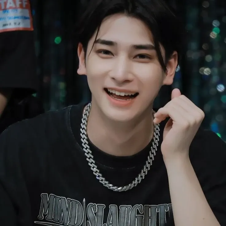 Recent activity shot of Hangyul (POLARIX)