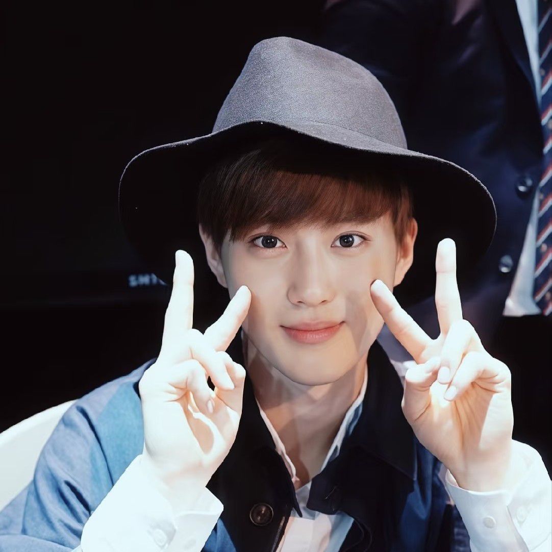 A moment captured by Suho (EXO)'s fan