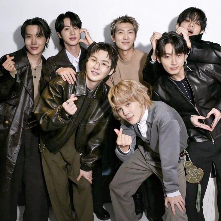 Behind-the-scenes cut of BTS