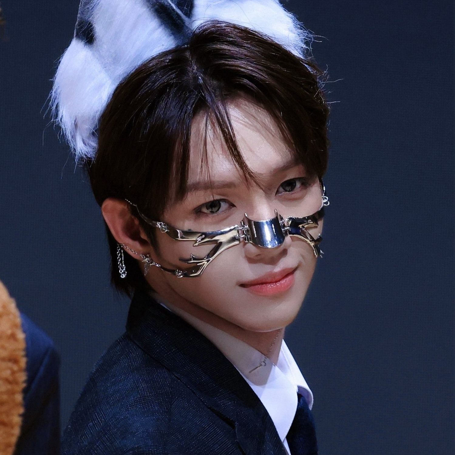 Behind-the-scenes cut of JL (AHOF)