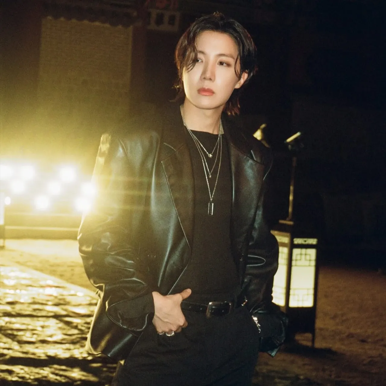 Momen yang diabadikan oleh penggemar j-hope (BTS)