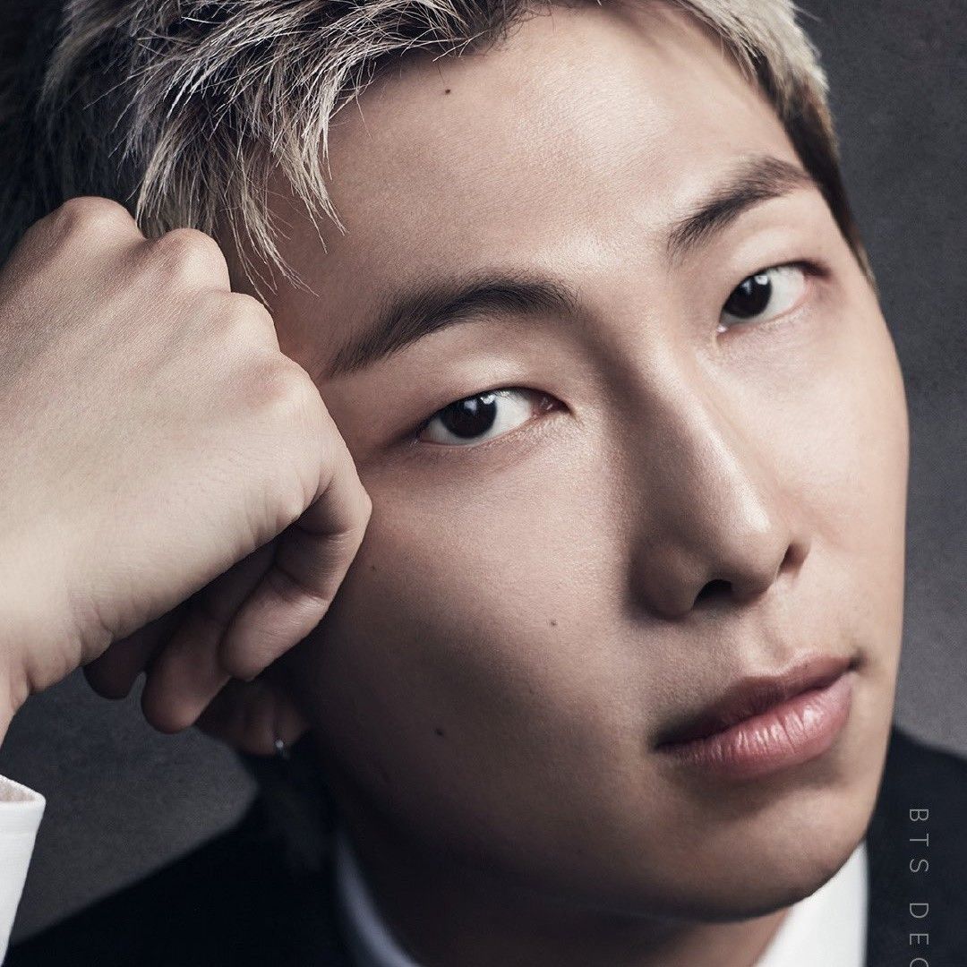 RM (방탄소년단)의 최신 사진