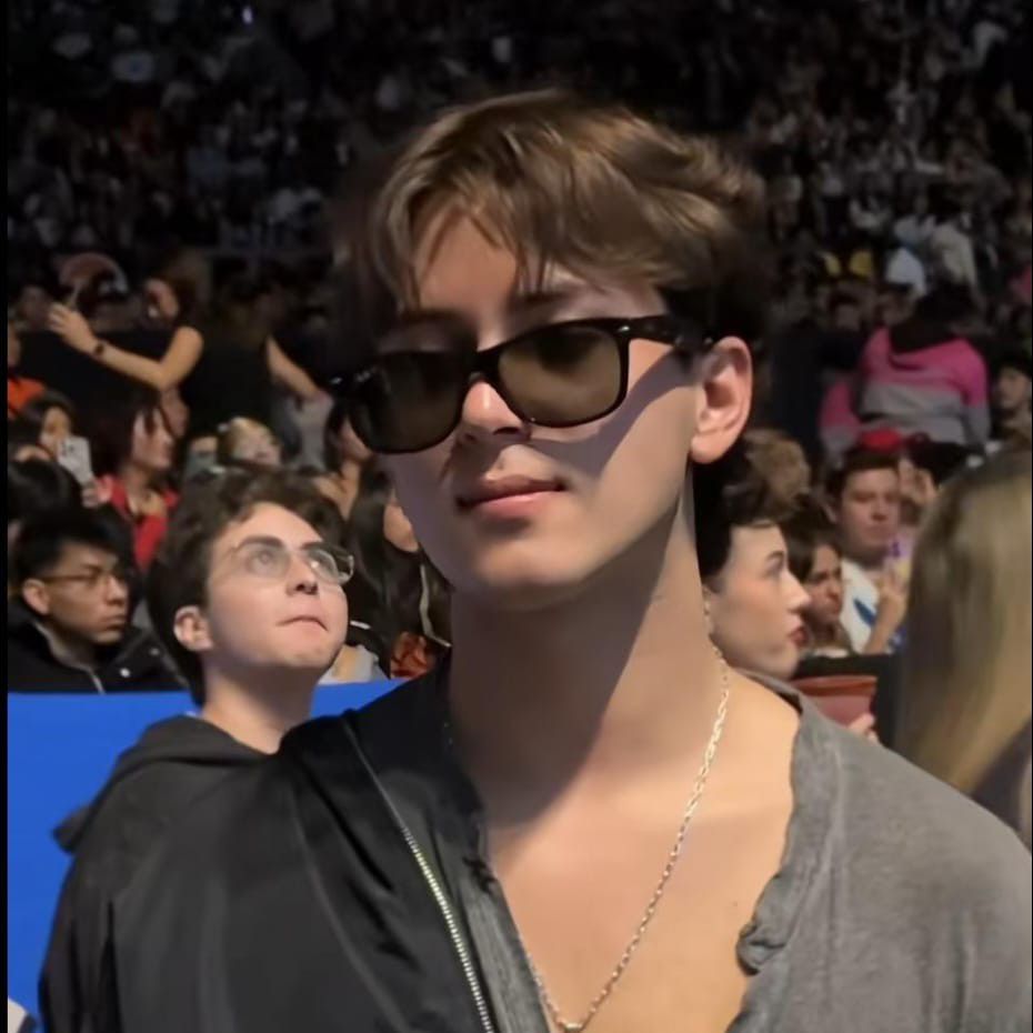 Latest photo of Alejandro (SANTOS BRAVOS)