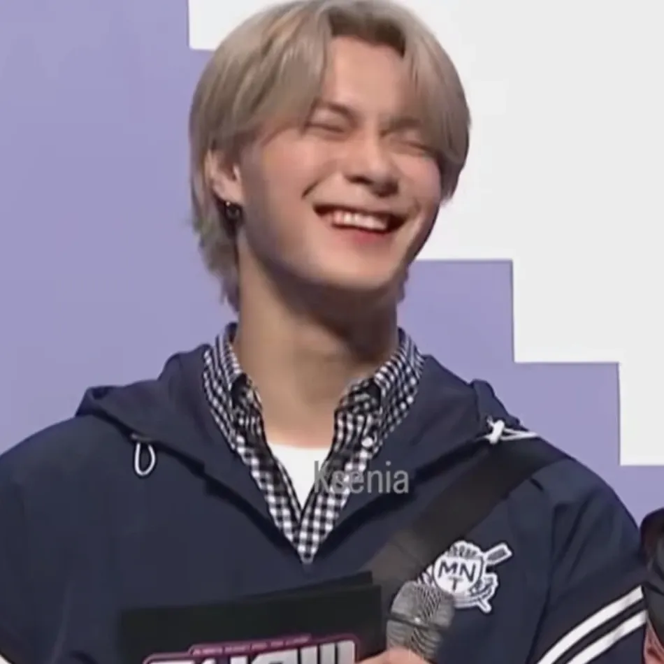Latest photo of Moonbin (ASTRO)