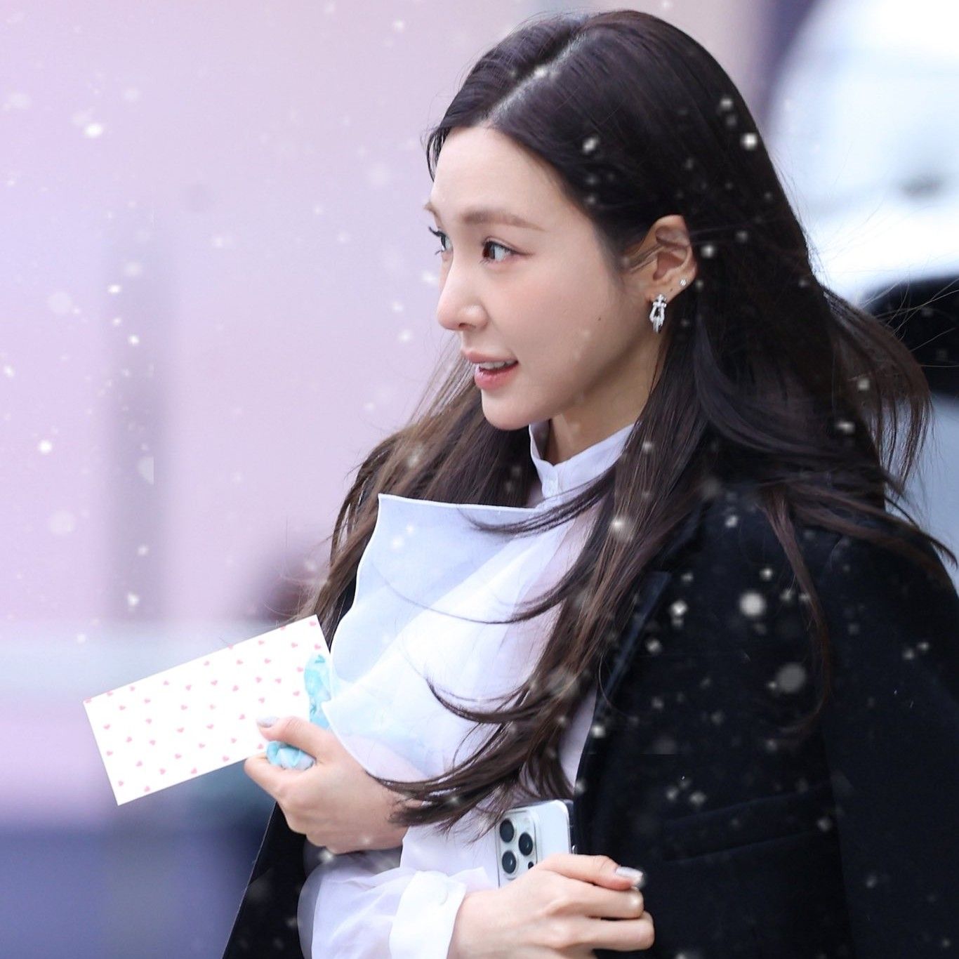 티파니 영 (소녀시대)의 비하인드 컷