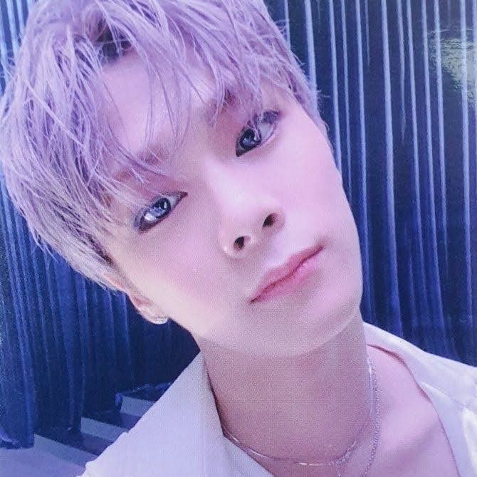 아스트로 최근 활동샷