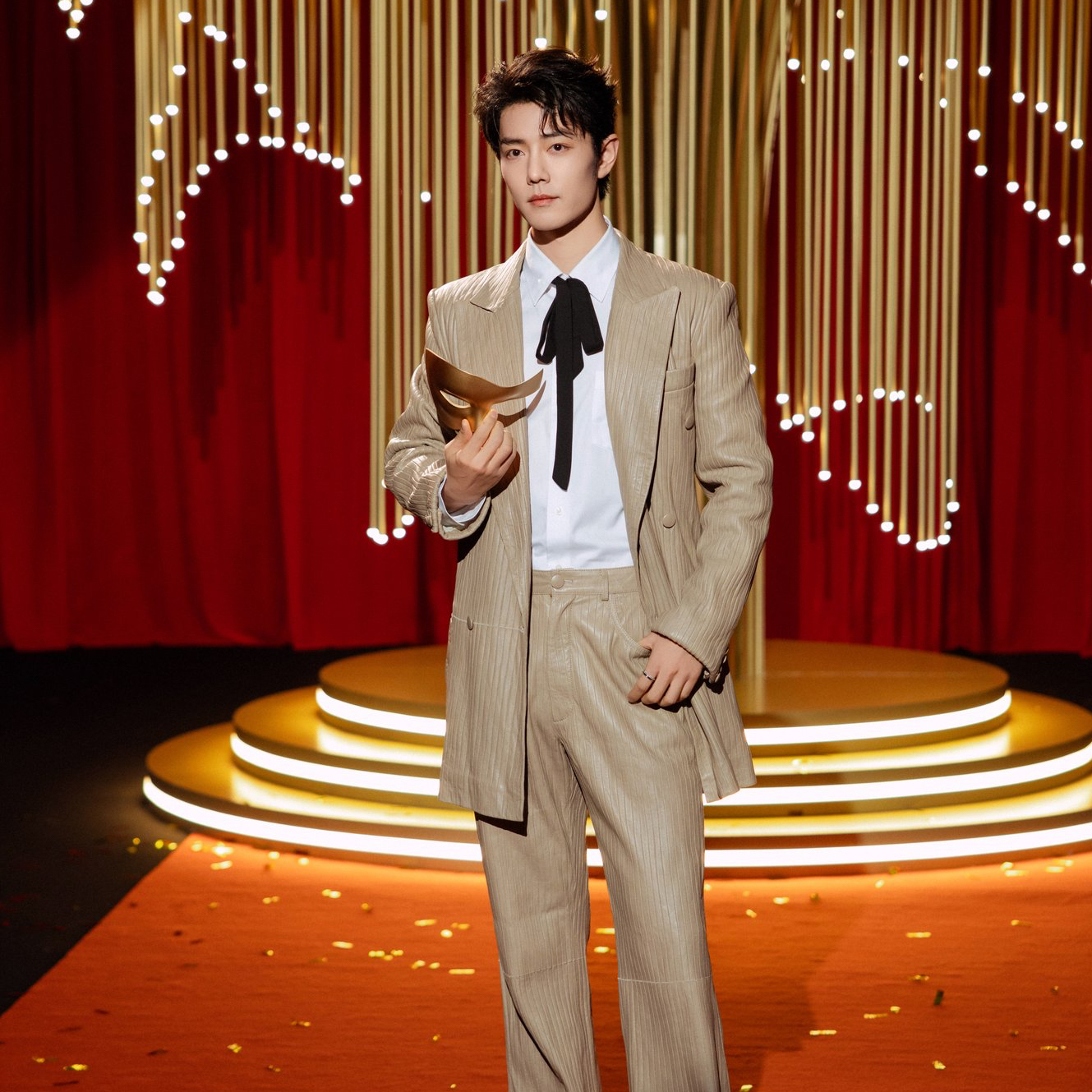 Behind-the-scenes cut of Xiao Zhan