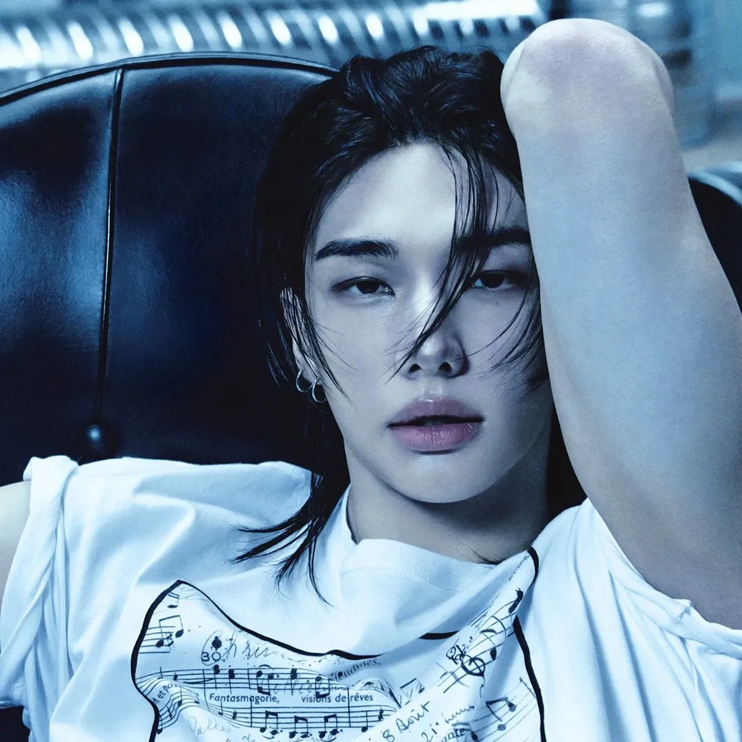 Latest photo of Hyunjin (Stray Kids)