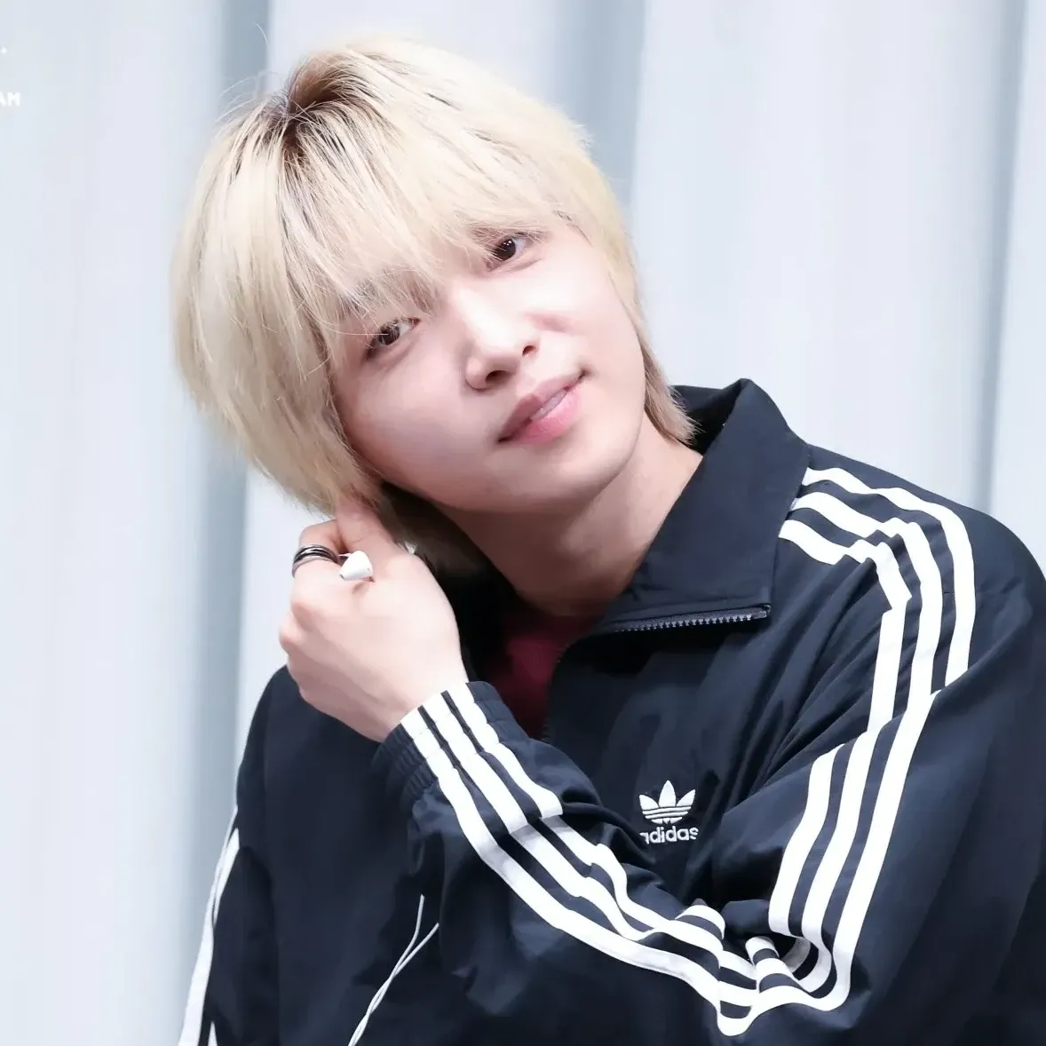 A moment captured by Jeong Sewoon's fan