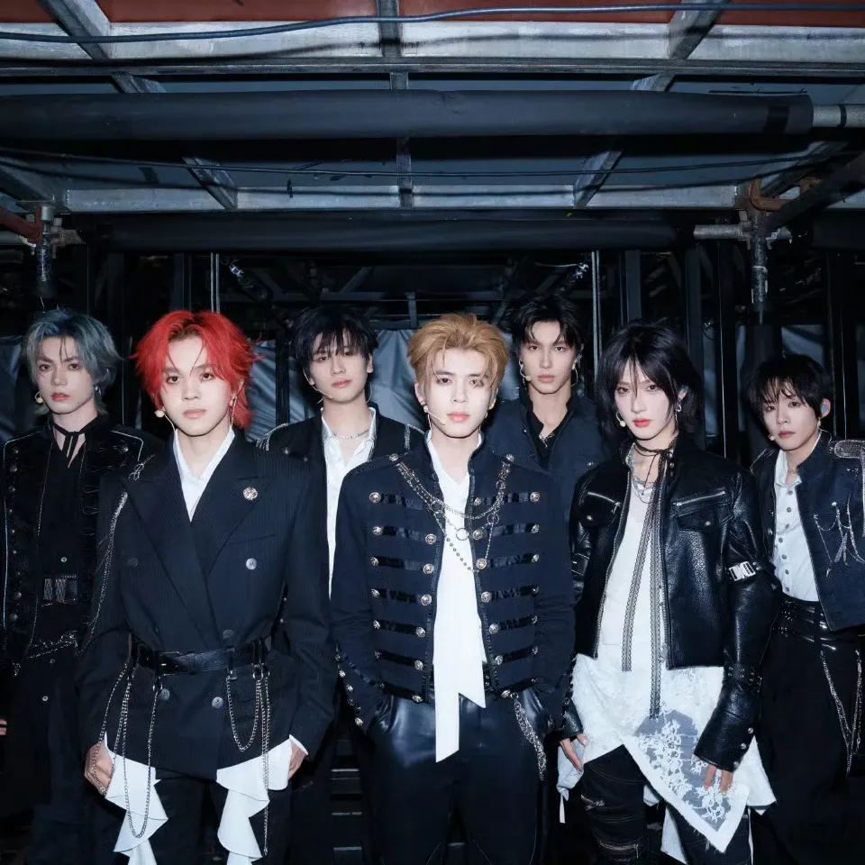 Behind-the-scenes cut of NexT1DE