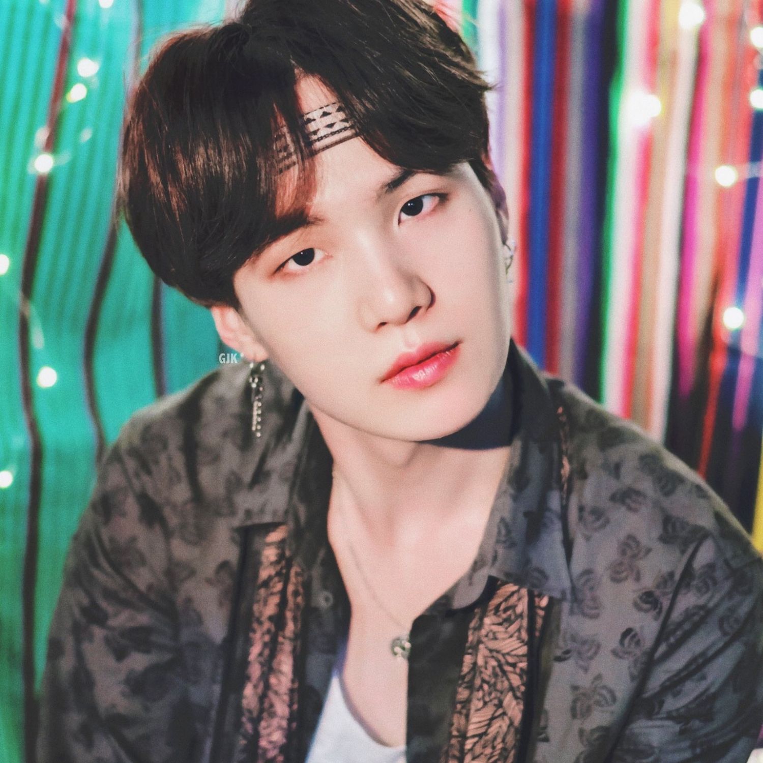 Foto aktivitas terbaru SUGA (BTS)