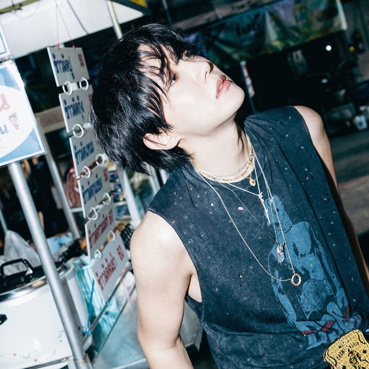 Foto aktivitas terbaru j-hope (BTS)