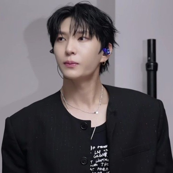 通過投票選出的LEO (VIXX)人氣頭像