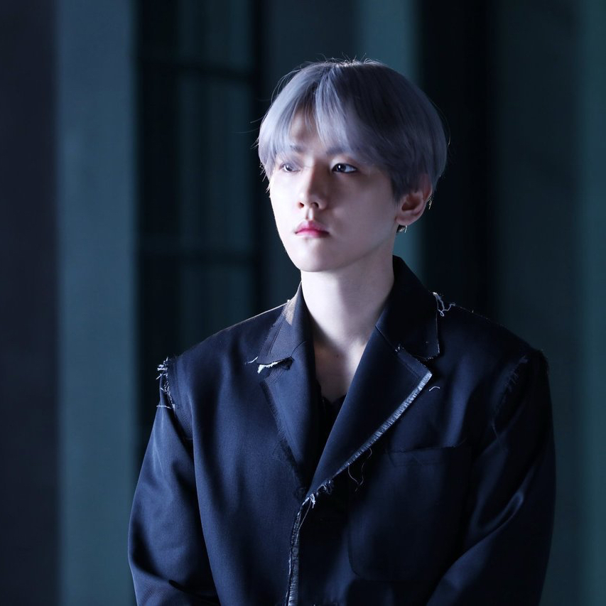 백현 (EXO) 최근 활동샷