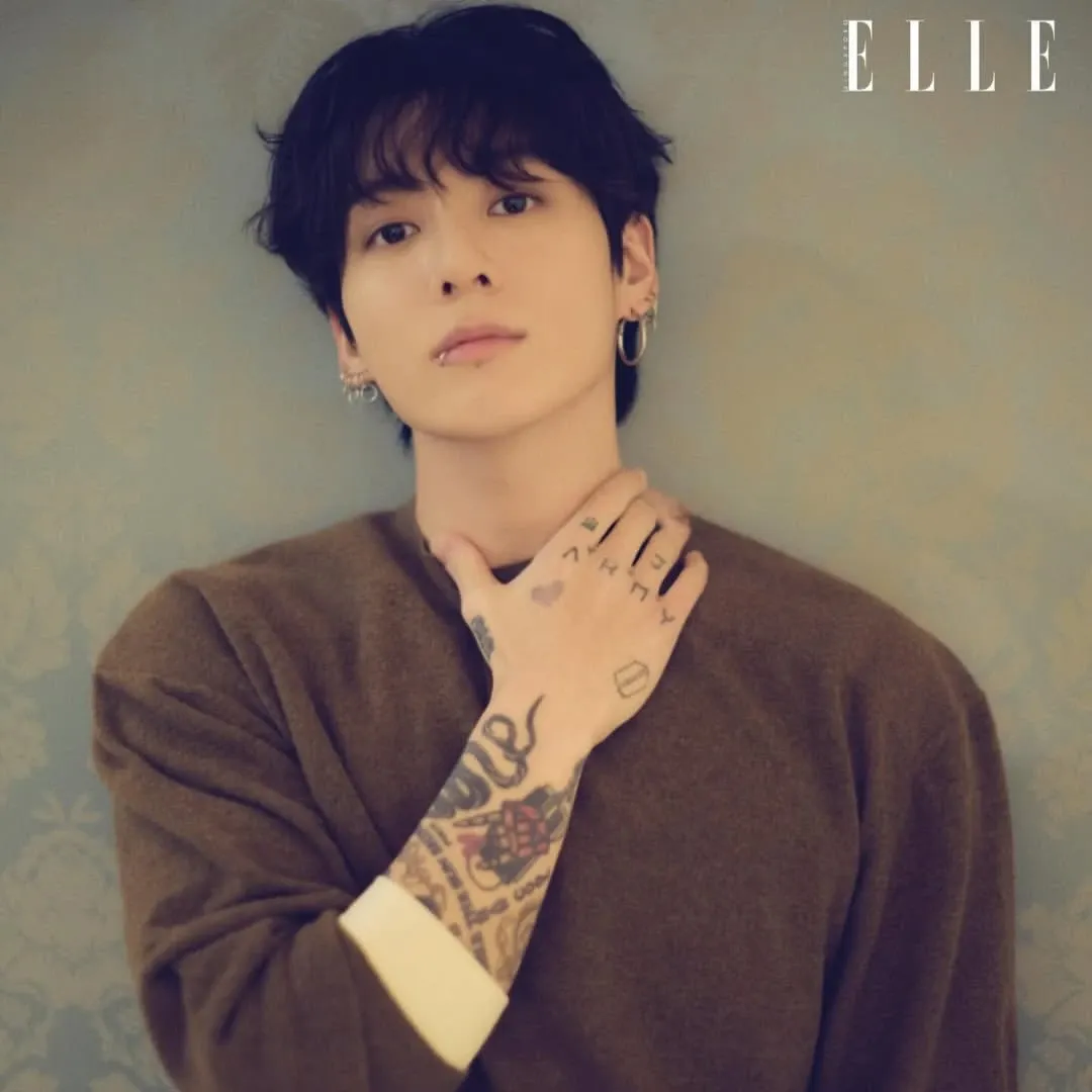 Foto aktivitas terbaru Jungkook (BTS)