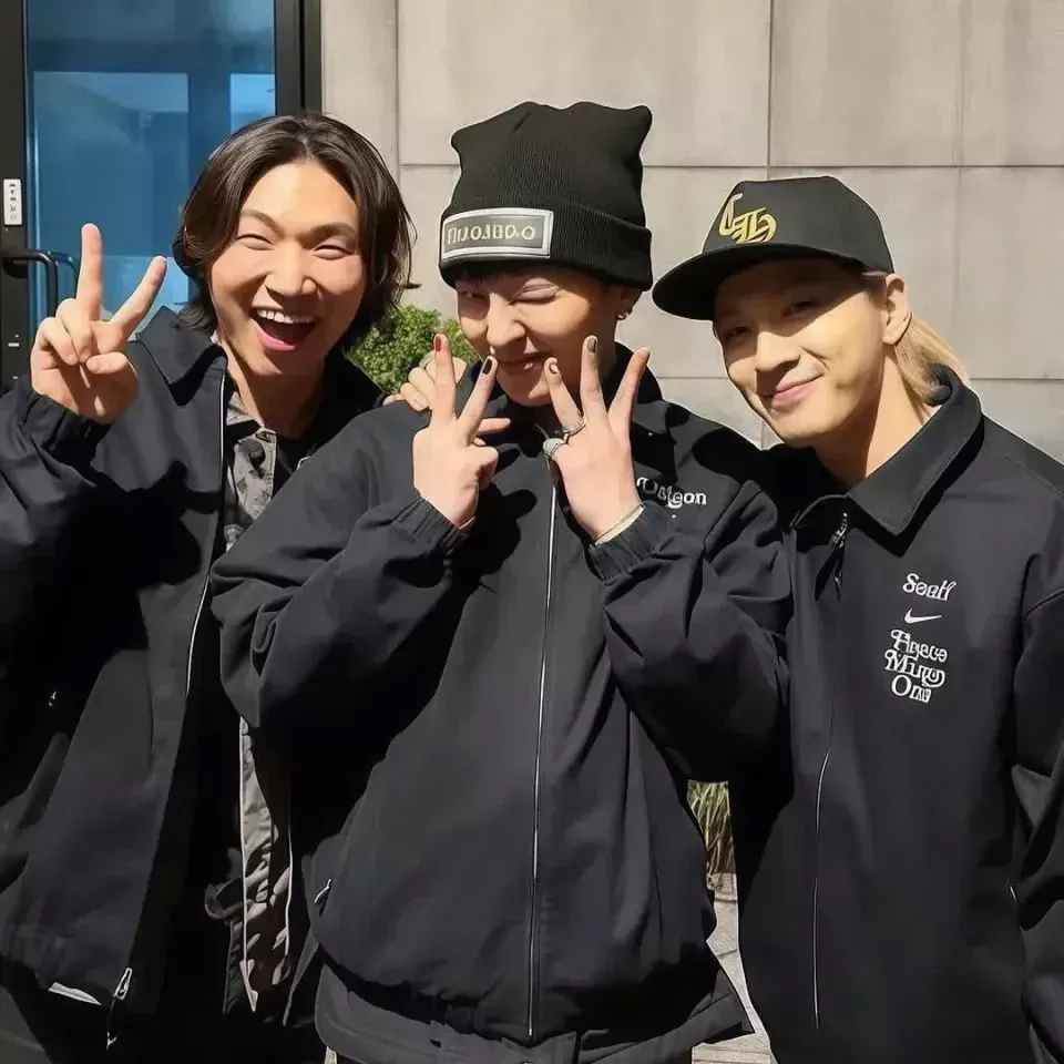 BIGBANGの舞台裏ショット