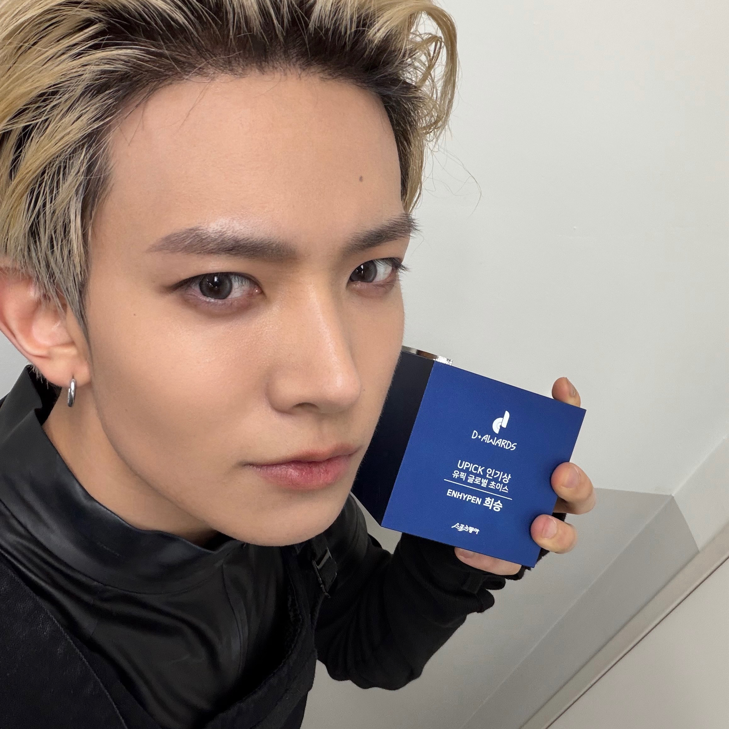 Behind-the-scenes cut of Heeseung