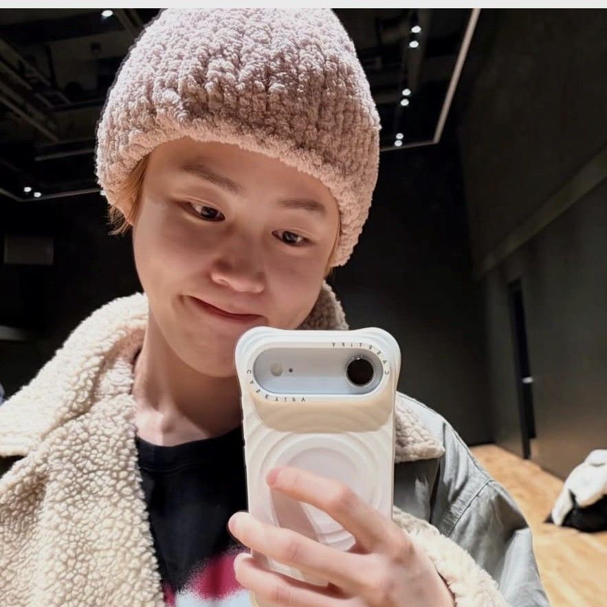 Recent activity shot of Ha Sungwoon