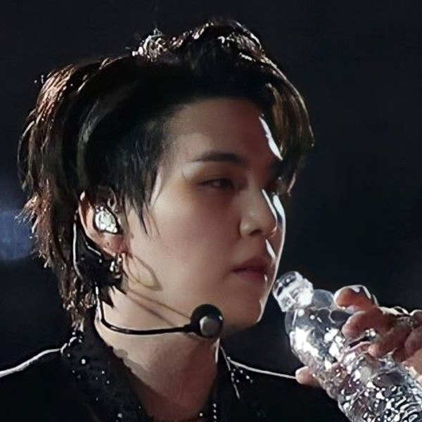 SUGA (防彈少年團)粉絲拍下的瞬間