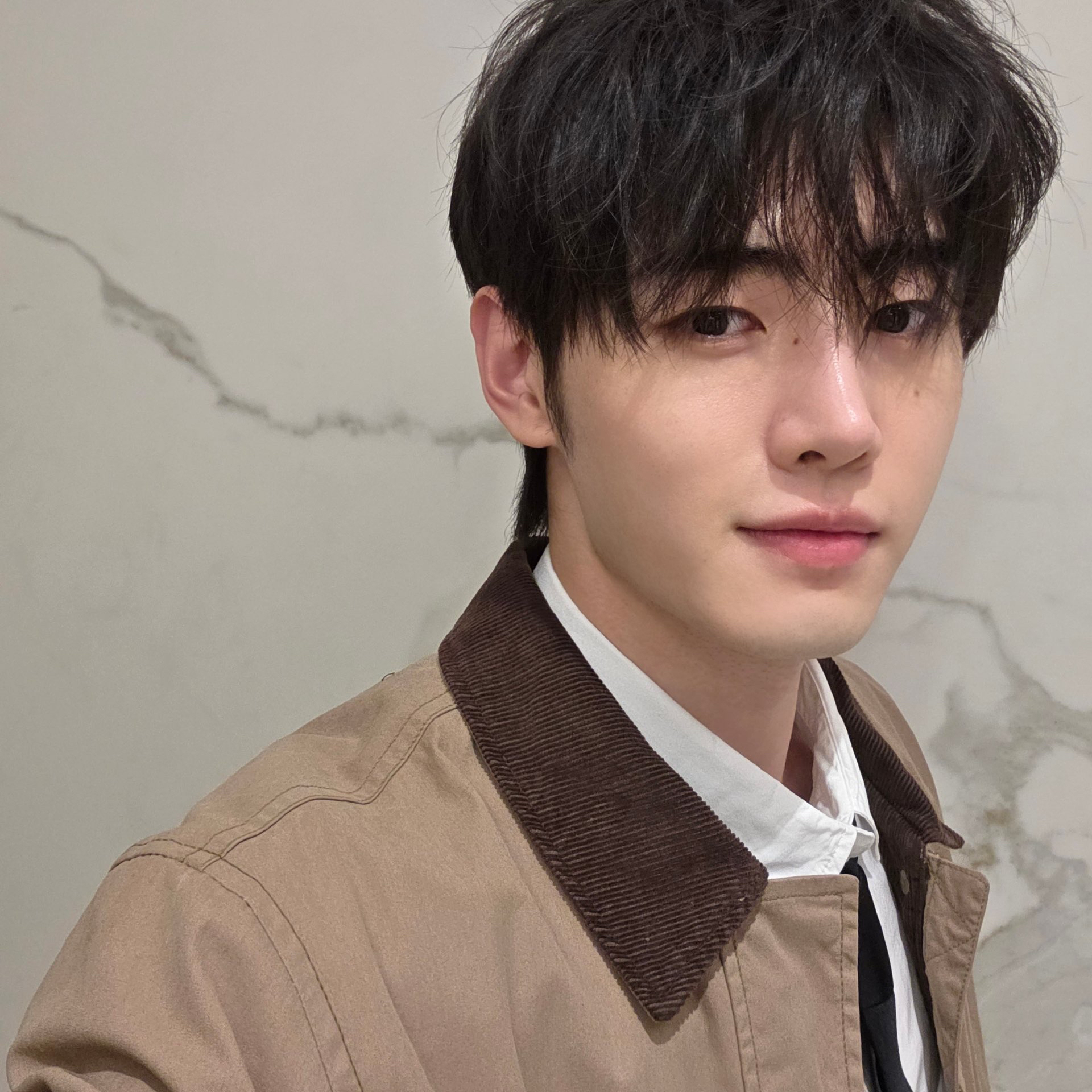 Recent activity shot of Sunghoon (ENHYPEN)