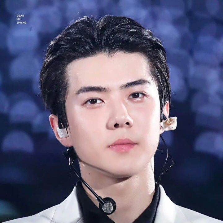 세훈 (EXO)의 최신 사진