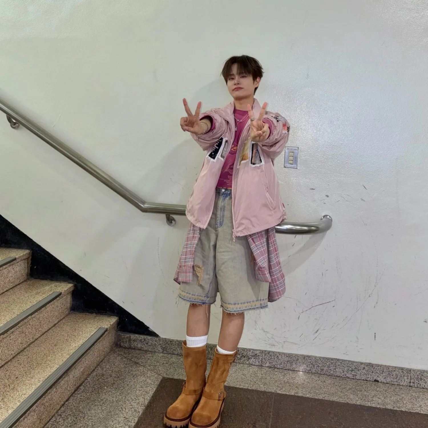 Recent activity shot of Lee Daehwi (AB6IX)