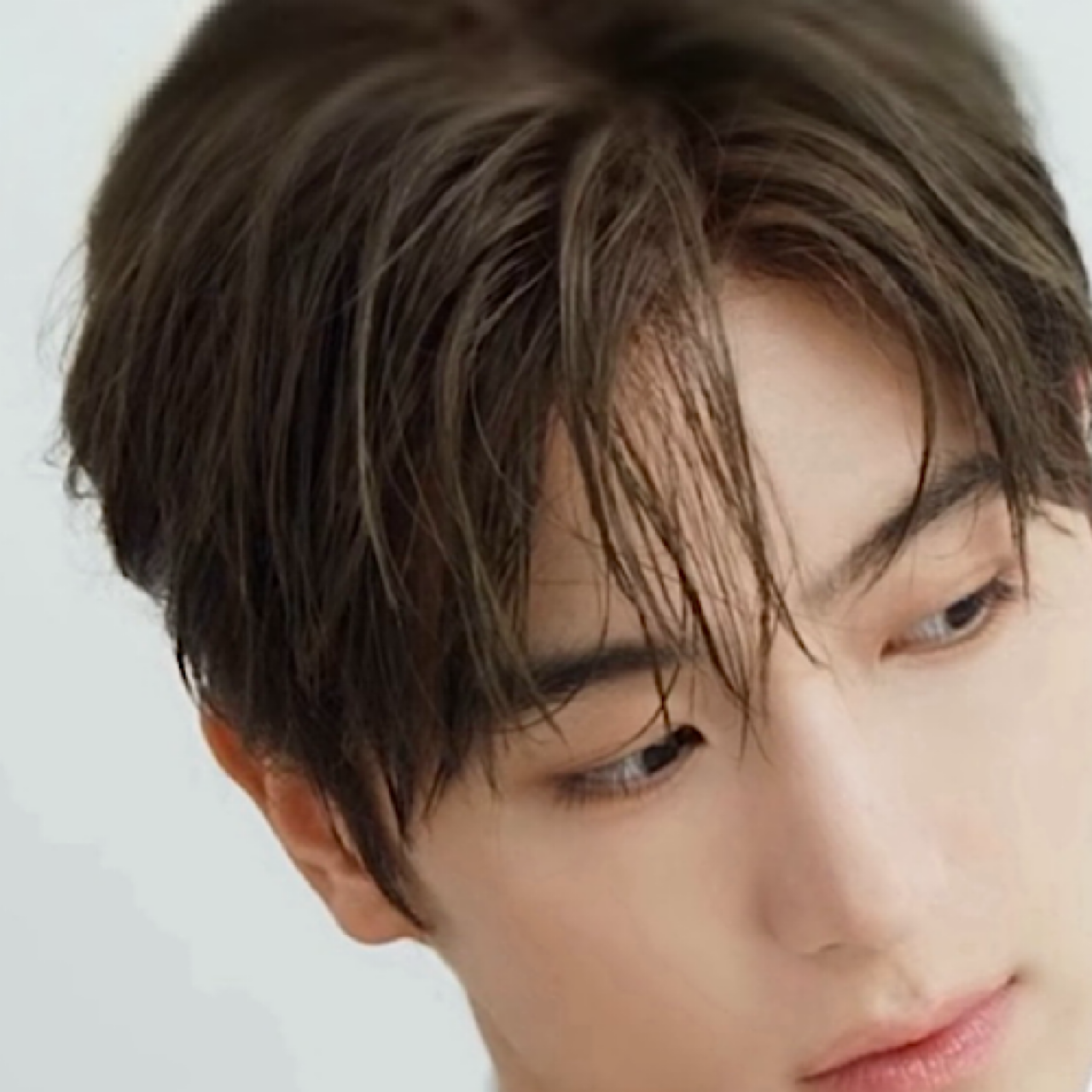 Behind-the-scenes cut of Hyunjae (THE BOYZ)