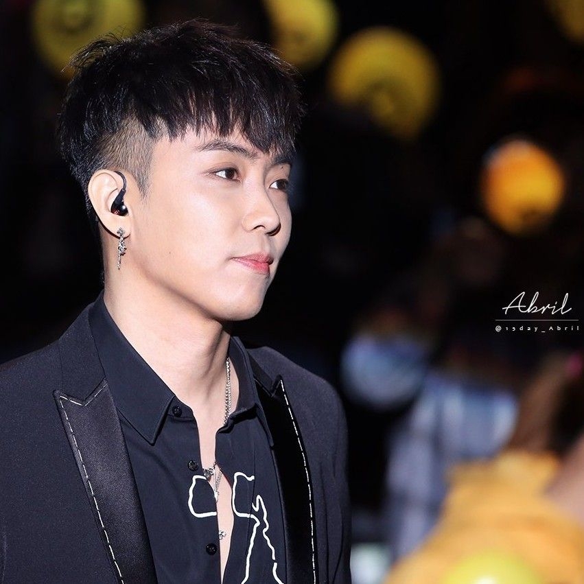 Latest photo of Eun Jiwon (SECHSKIES)