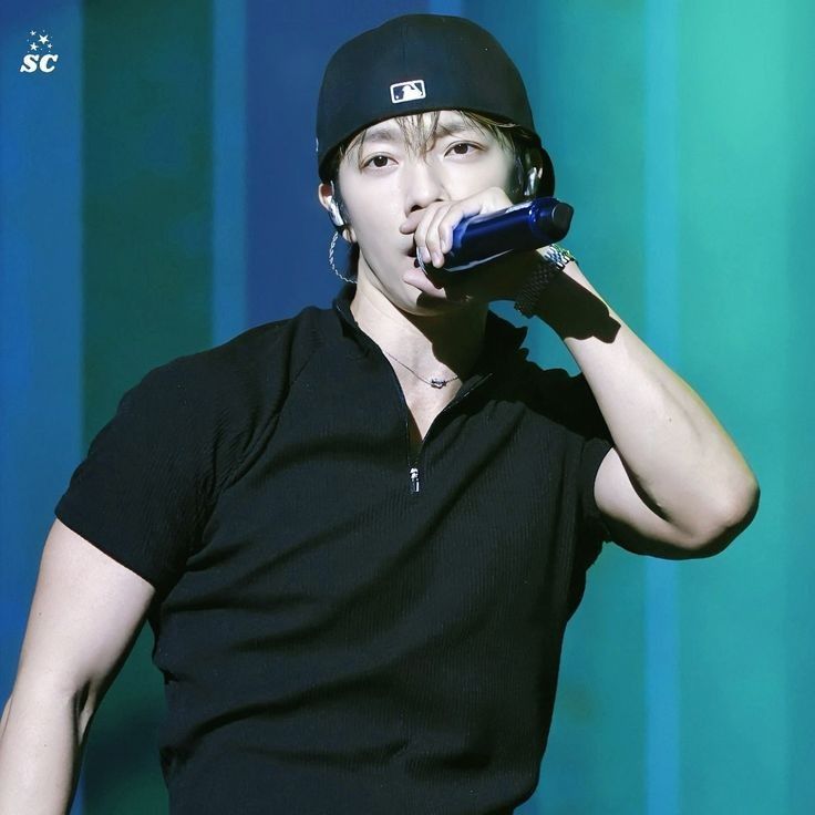 Foto terbaru Donghae (Super Junior)