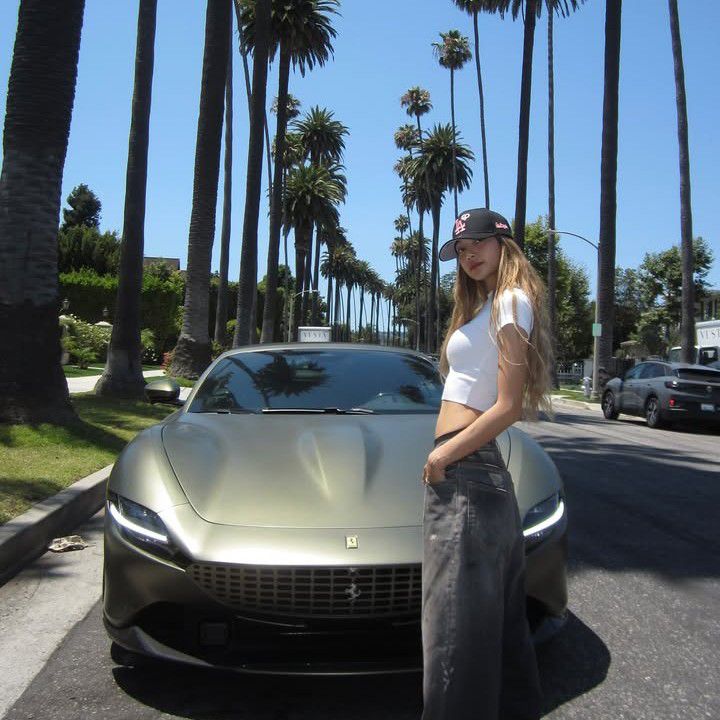 리사 (BLACKPINK)의 최신 사진