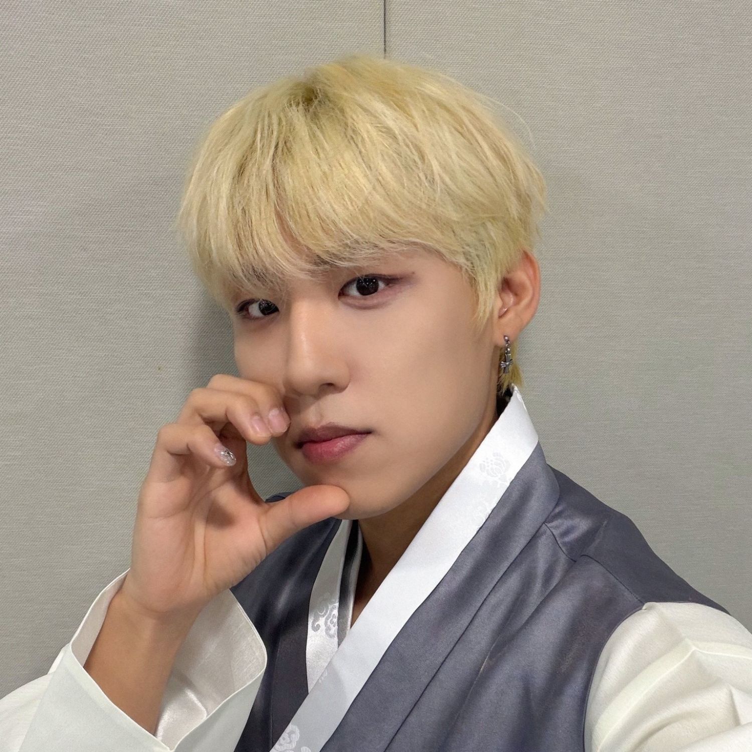 Recent activity shot of Park Woojin (AB6IX)