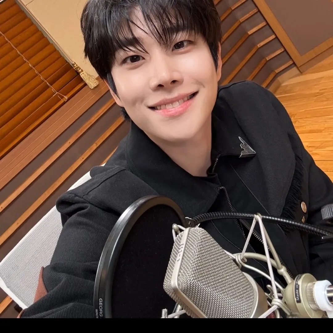 Latest photo of MJ (ASTRO)