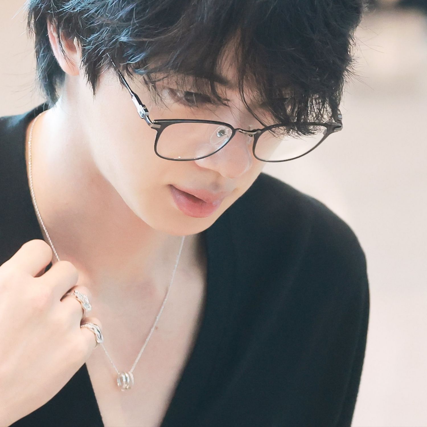 Potret di balik layar Jin (BTS)