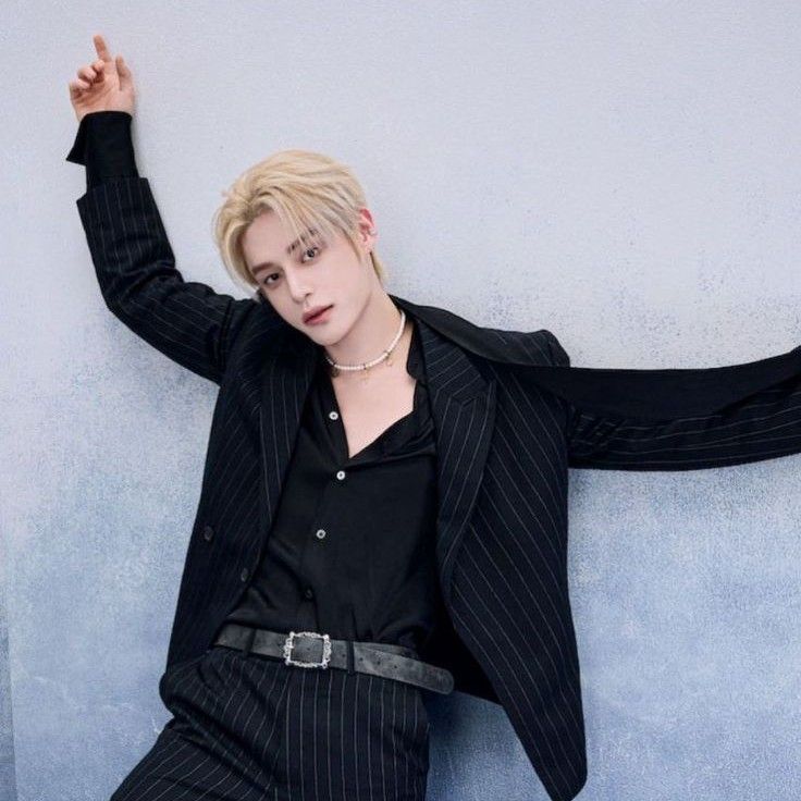 Recent activity shot of Kim Jiwoong (ZEROBASEONE)