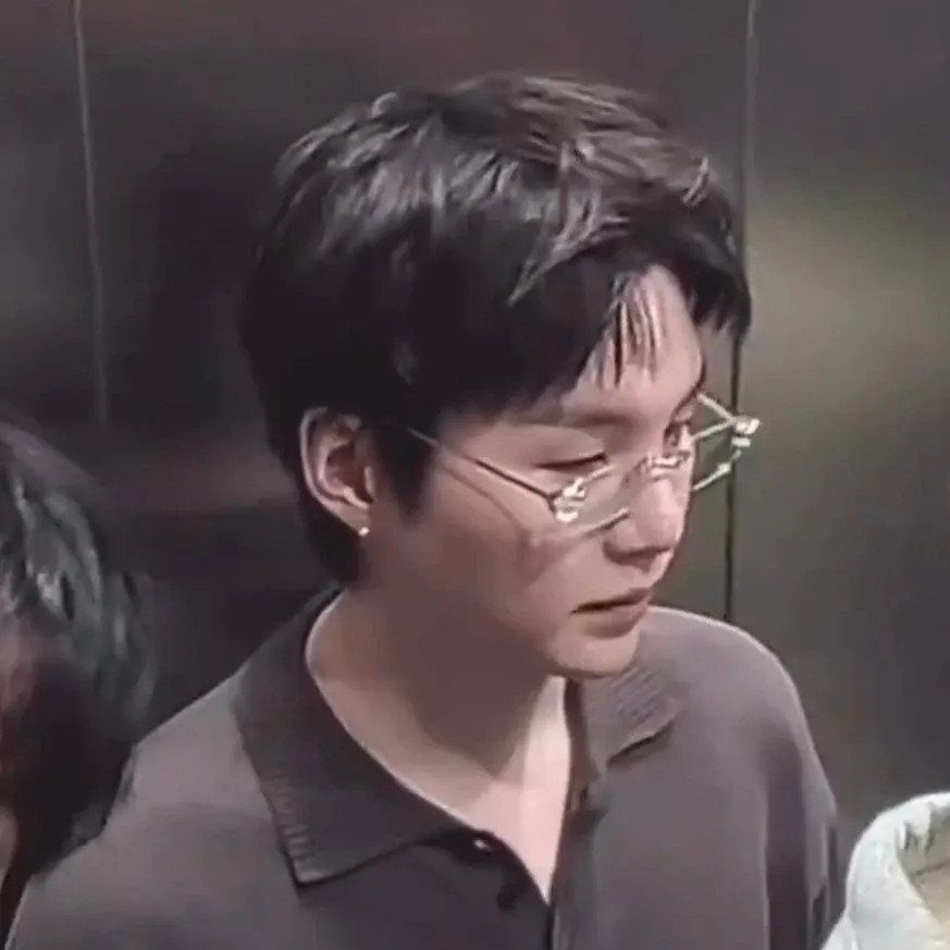 A moment captured by SUGA (BTS)'s fan