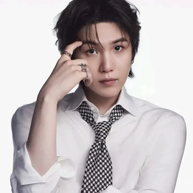 Foto terbaru SUGA (BTS)