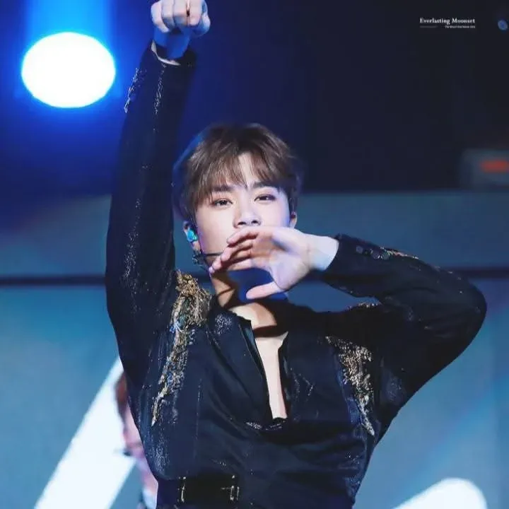 A moment captured by Moonbin (ASTRO)'s fan