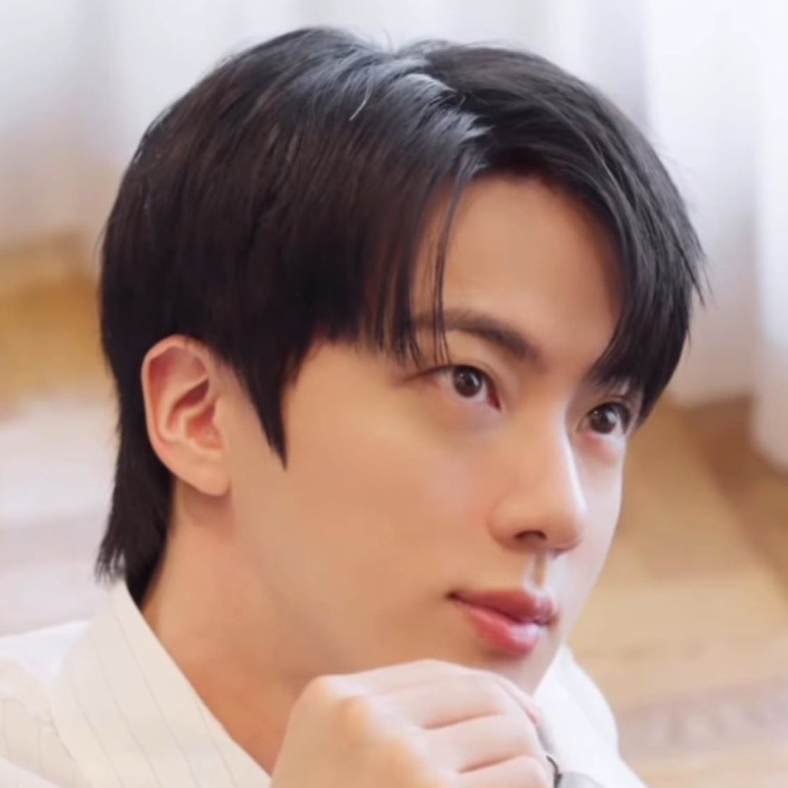 진 (방탄소년단) 최근 활동샷