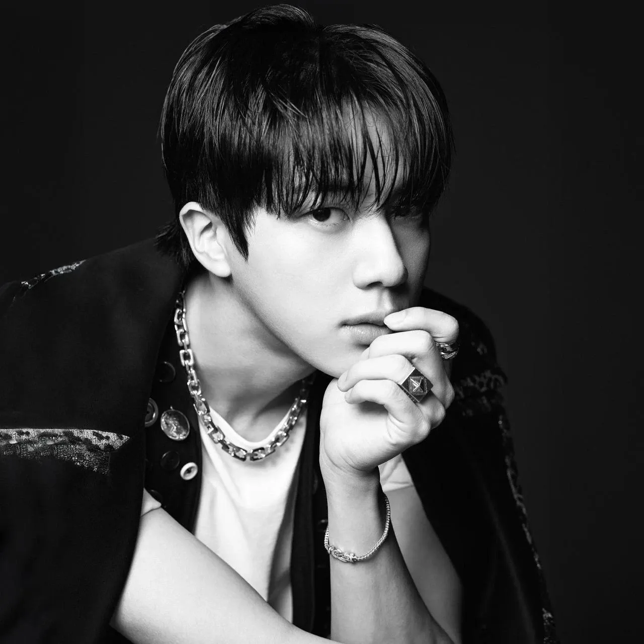 Foto aktivitas terbaru Jin (BTS)