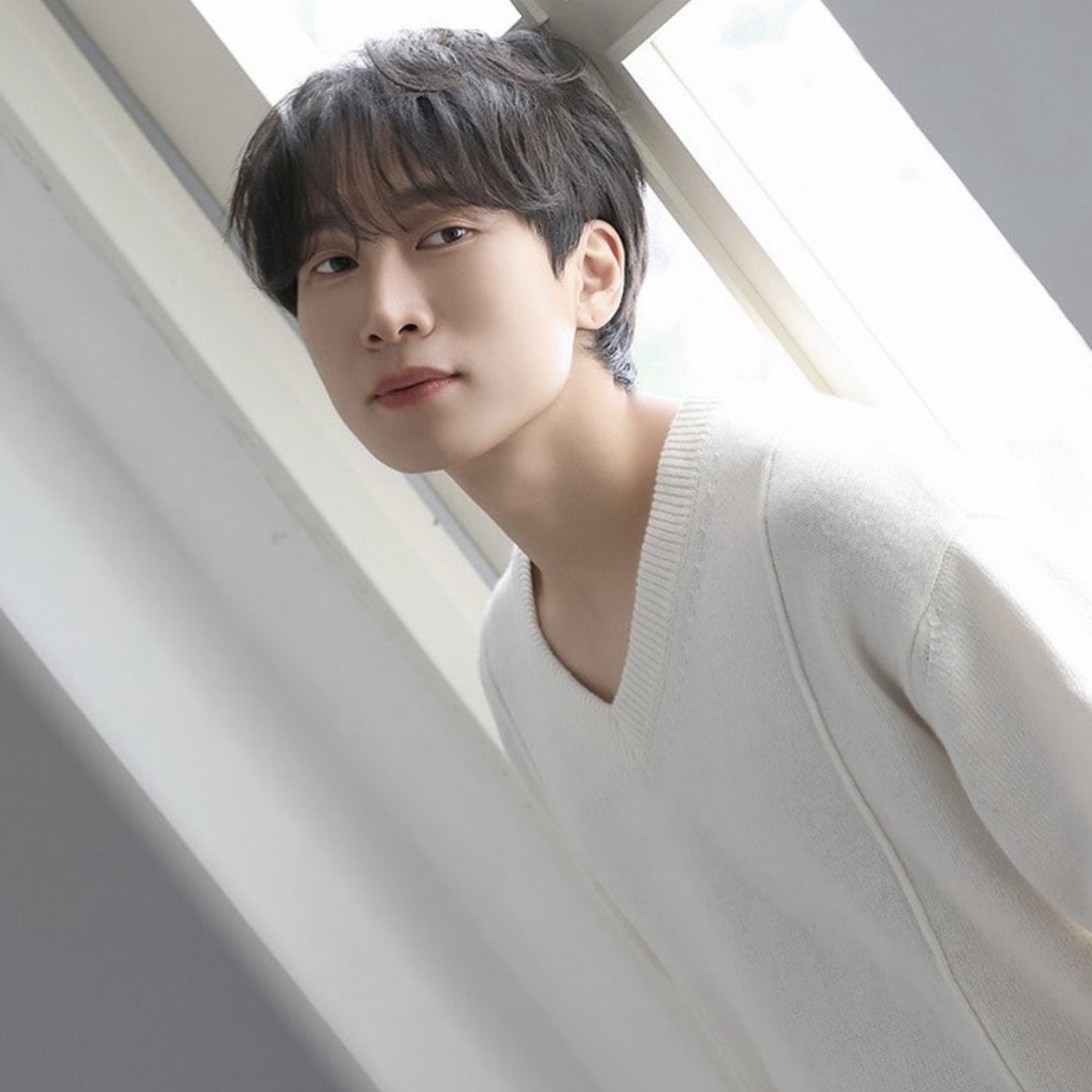 Behind-the-scenes cut of Seo Eunkwang (BTOB)