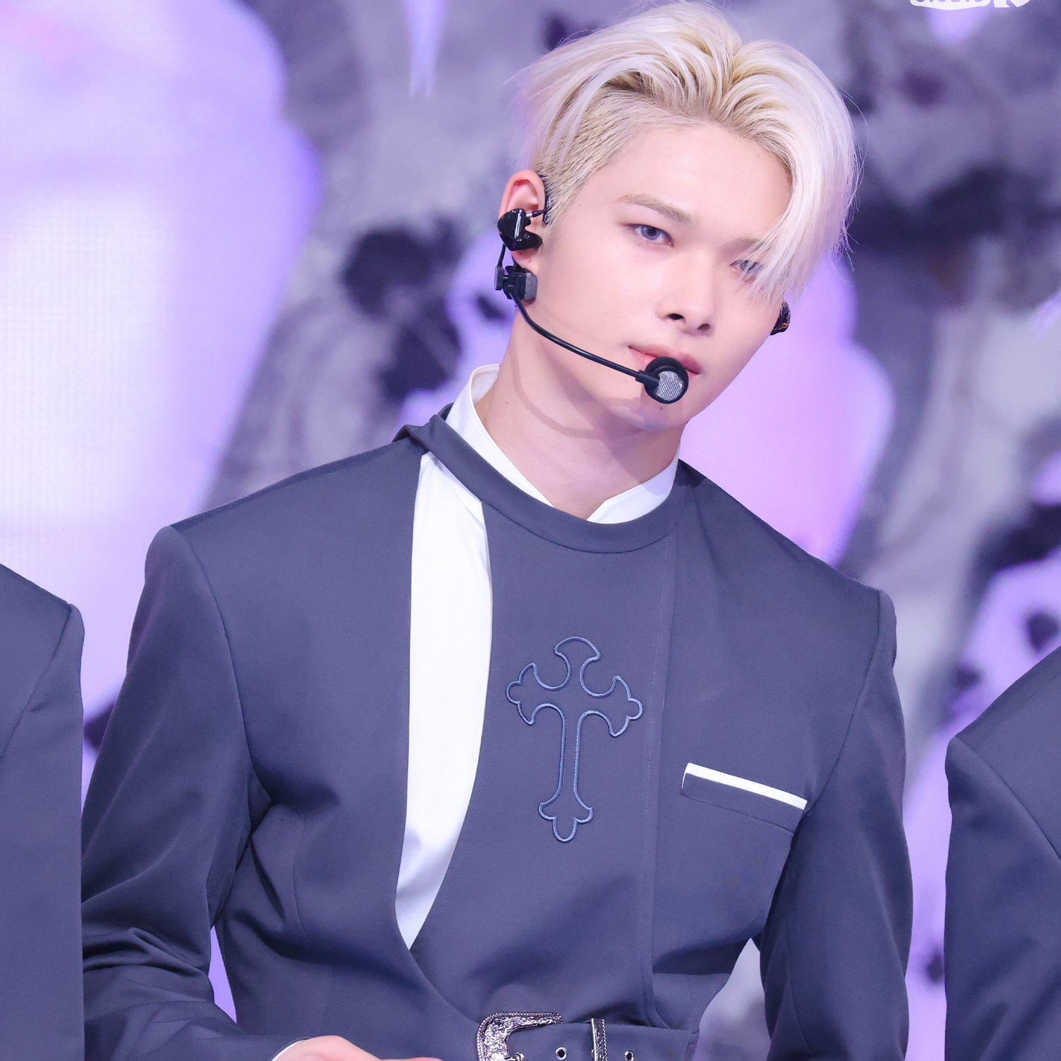 NI-KI (ENHYPEN)的最新照片