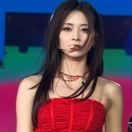 쯔위 (TWICE) 최근 활동샷