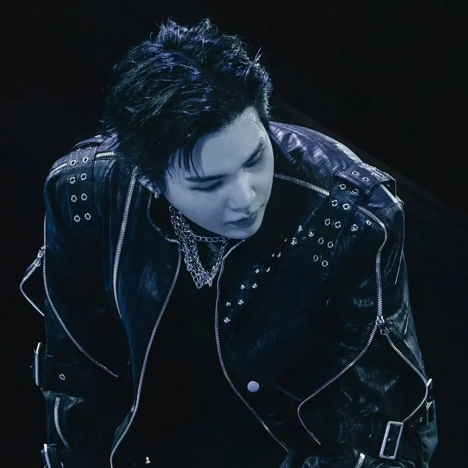 Potret di balik layar SUGA (BTS)