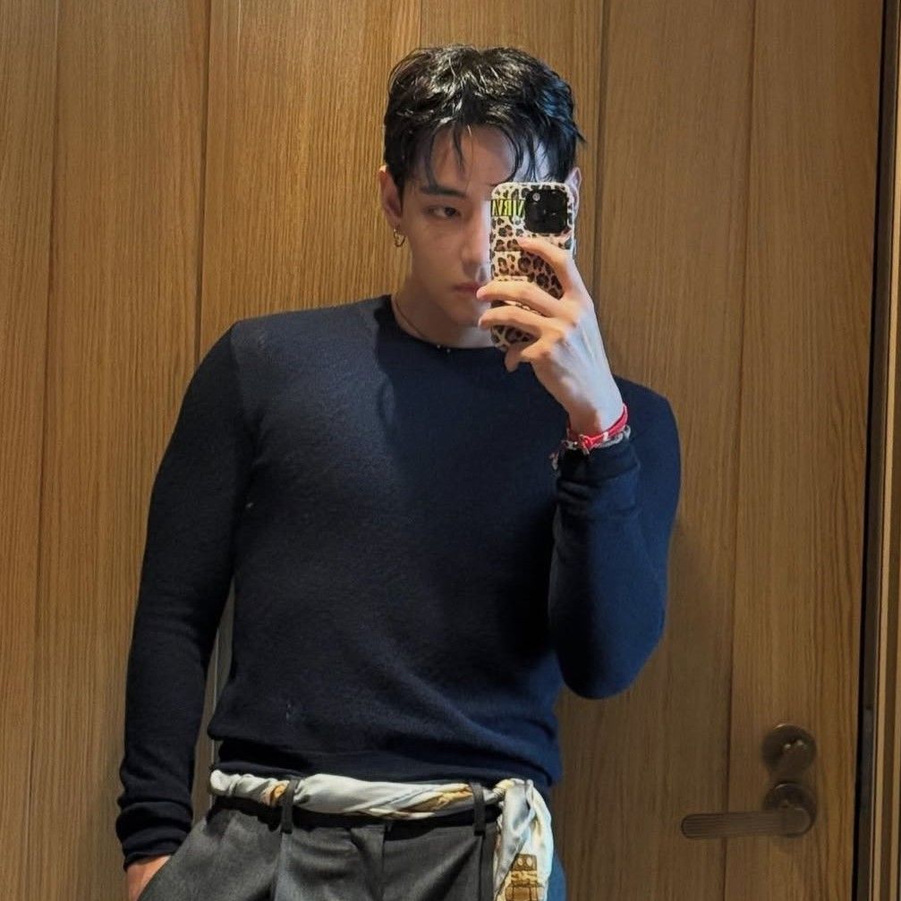 뷔 (방탄소년단) 최근 활동샷