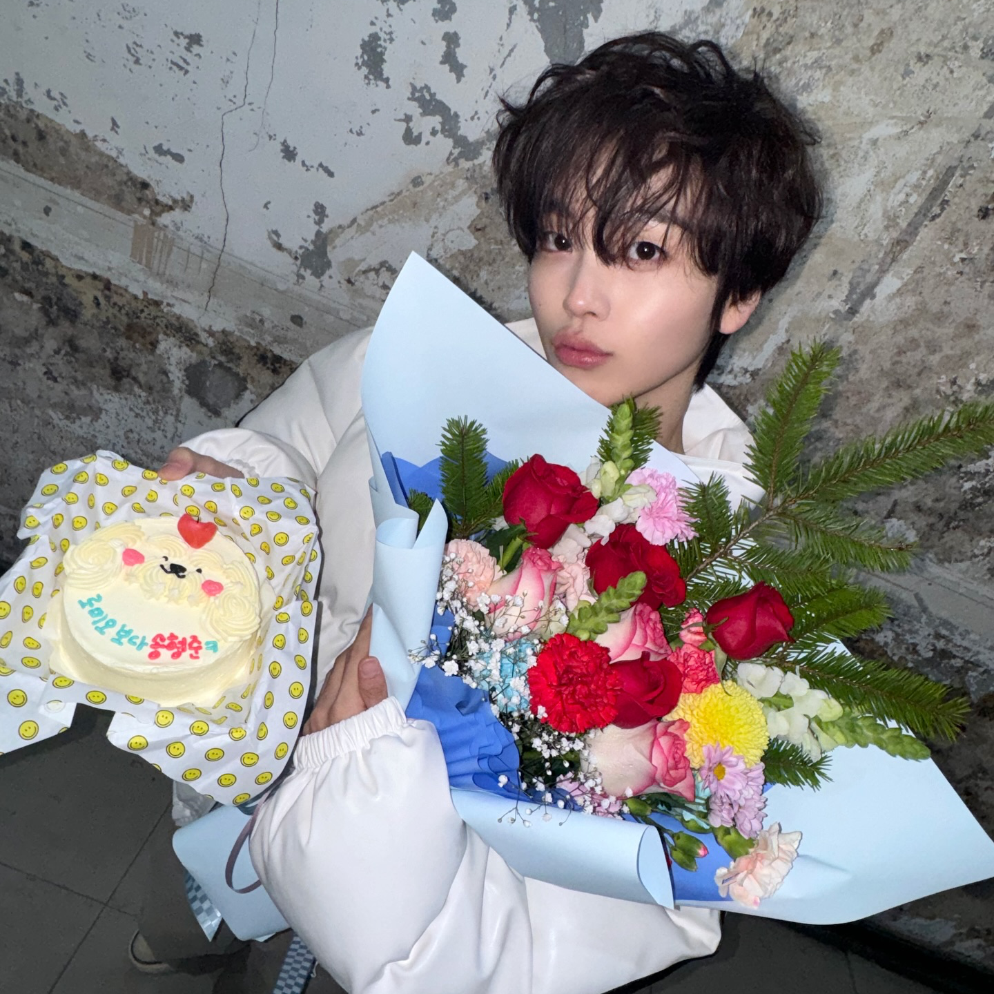 Behind-the-scenes cut of Hyeongjun (CRAVITY)