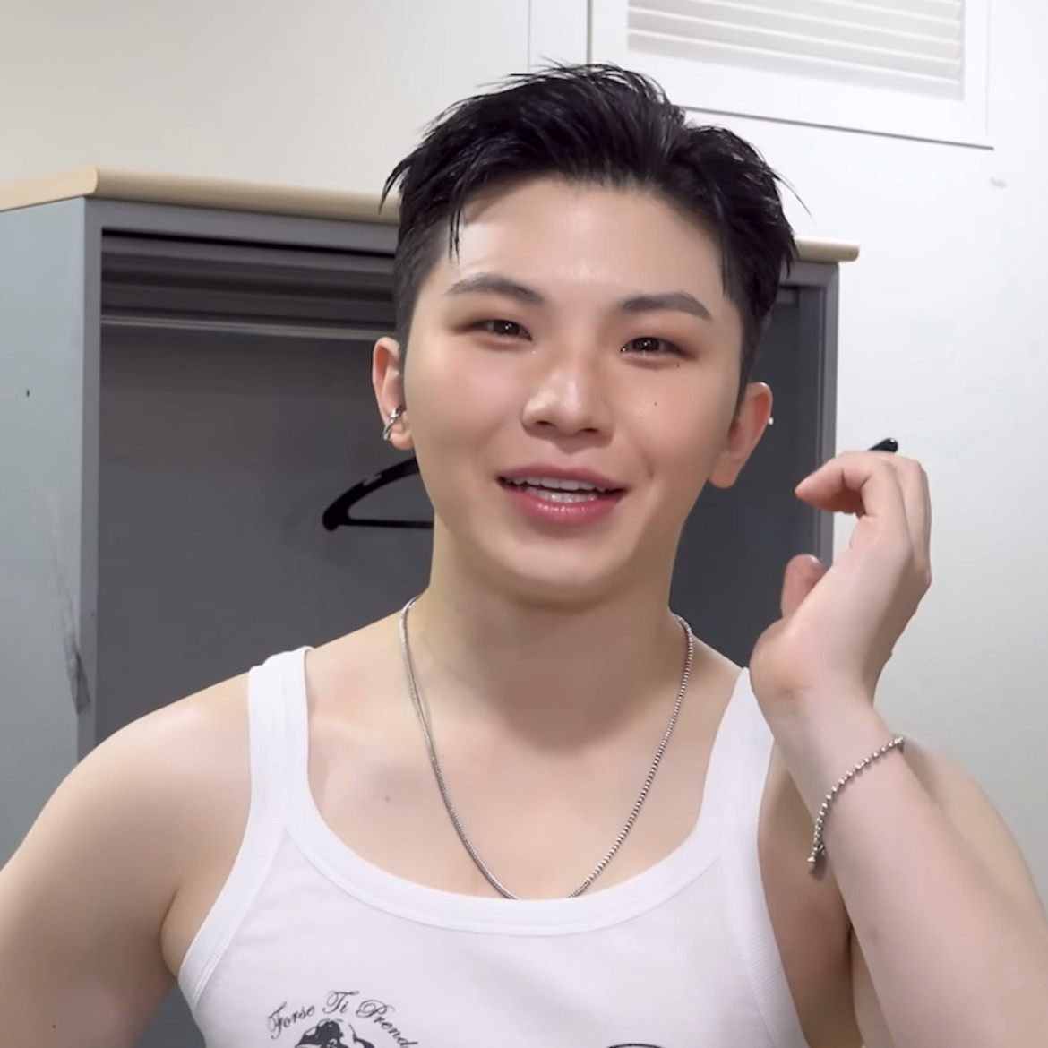 Behind-the-scenes cut of Woozi (SEVENTEEN)