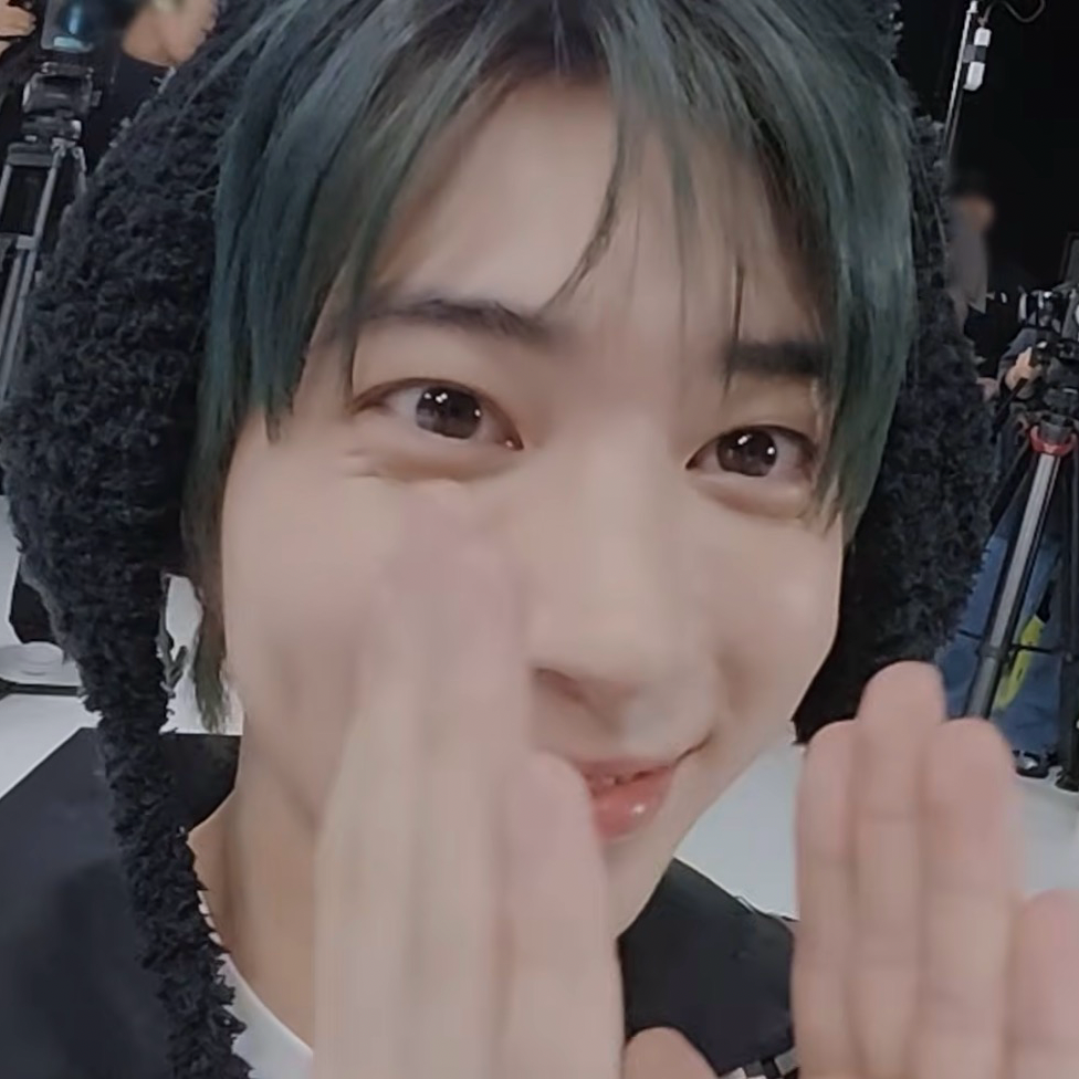 태현 (투모로우바이투게더) 최근 활동샷