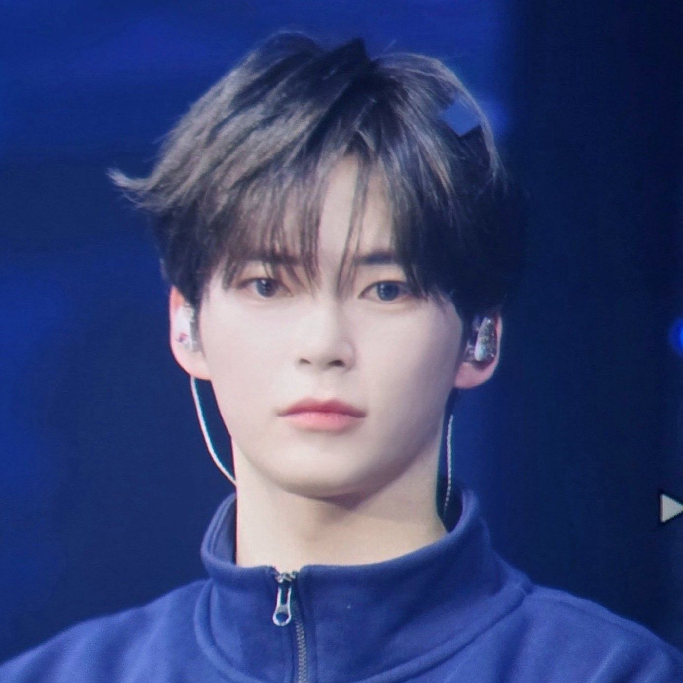 Behind-the-scenes cut of Sung Hanbin (ZEROBASEONE)