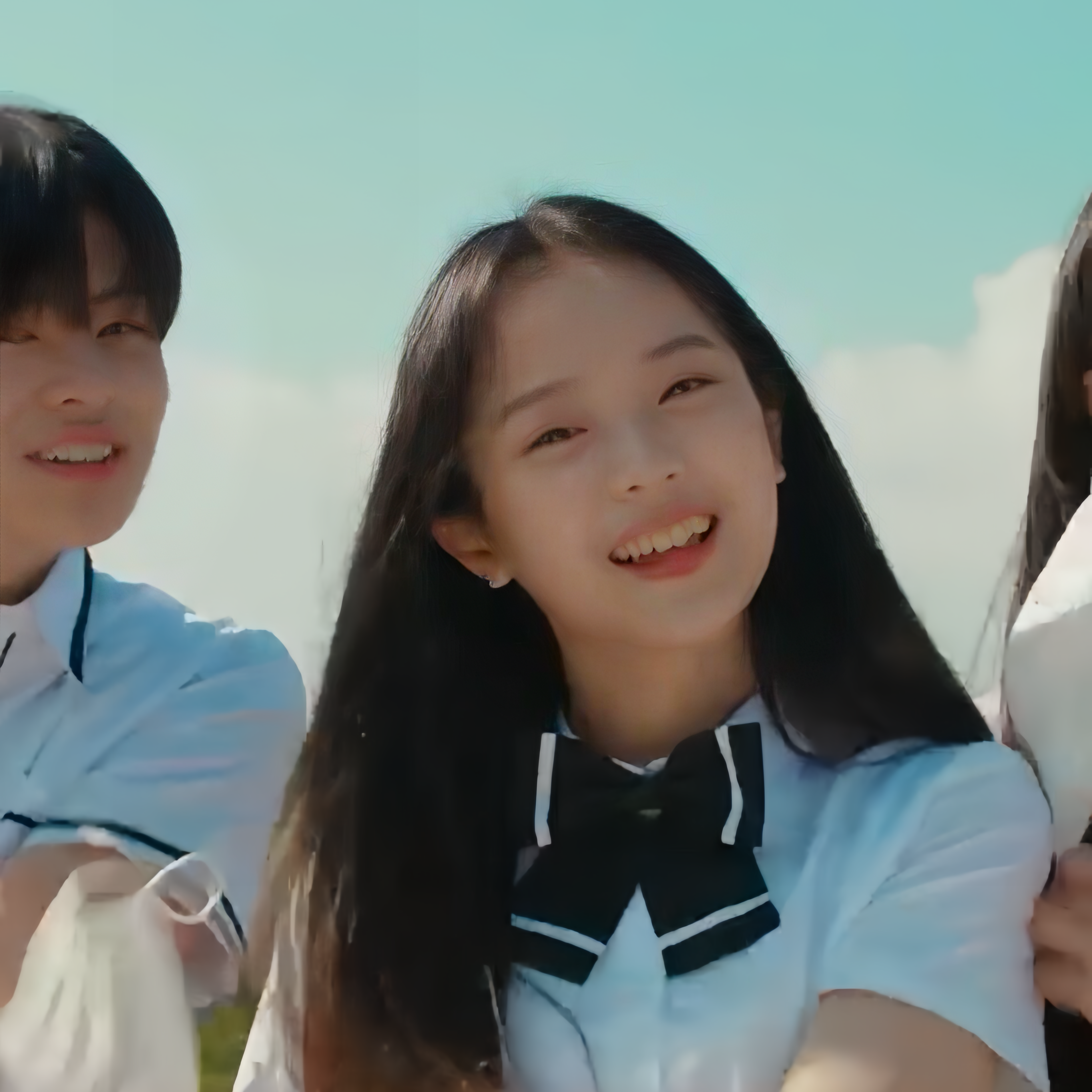 Latest photo of NewJeans