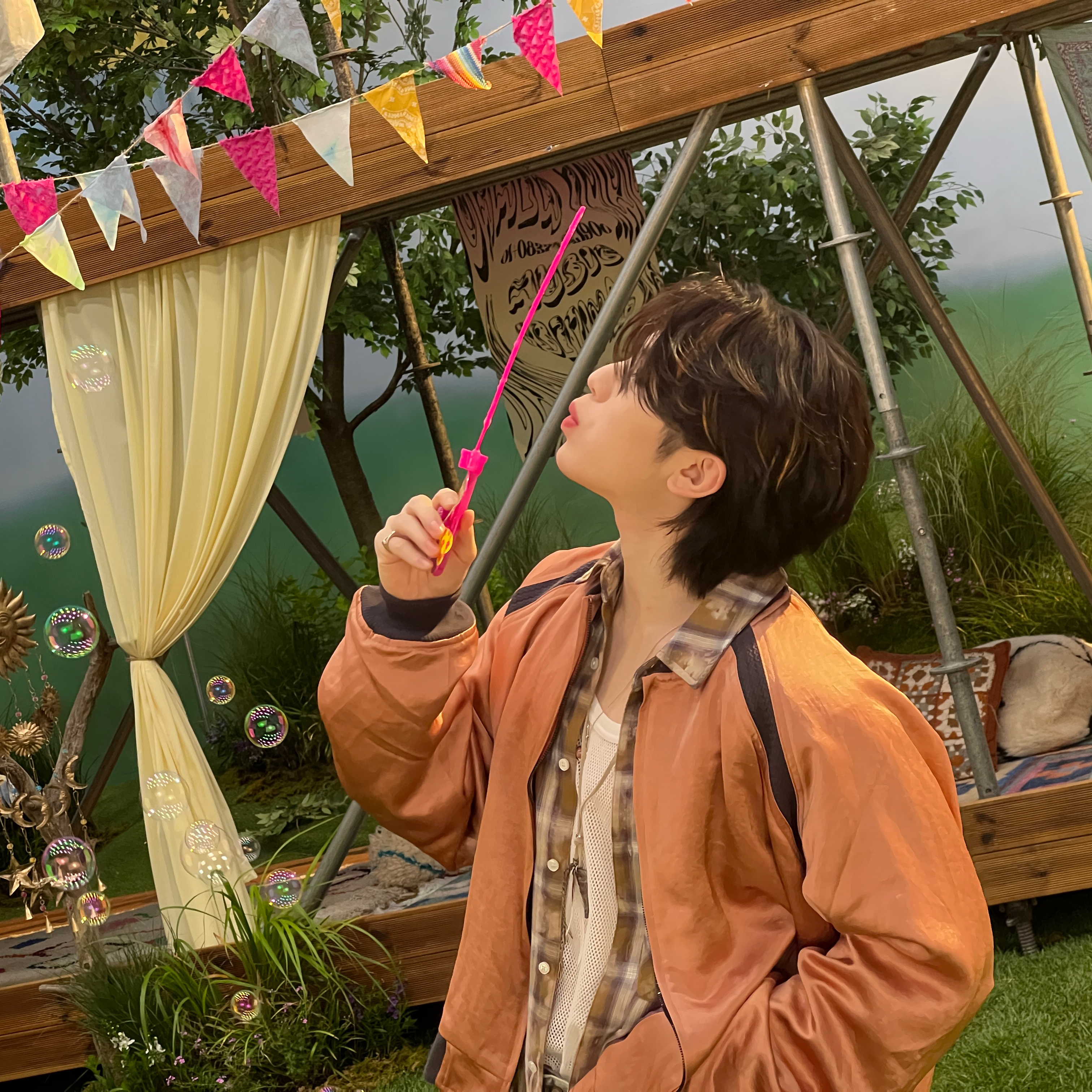 Behind-the-scenes cut of Woozi (SEVENTEEN)